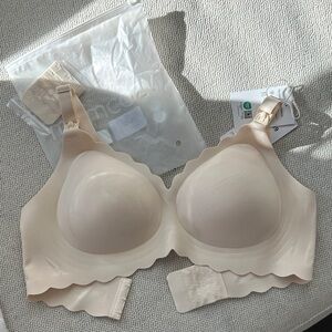 Momcozy Nursing Bra